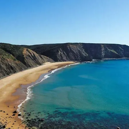 New! Sun And Surf Escape - Free Bikes, Free Surfboards Apartment Aljezur